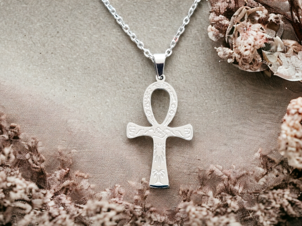 collier croix de ANKH argenté acier inoxydable